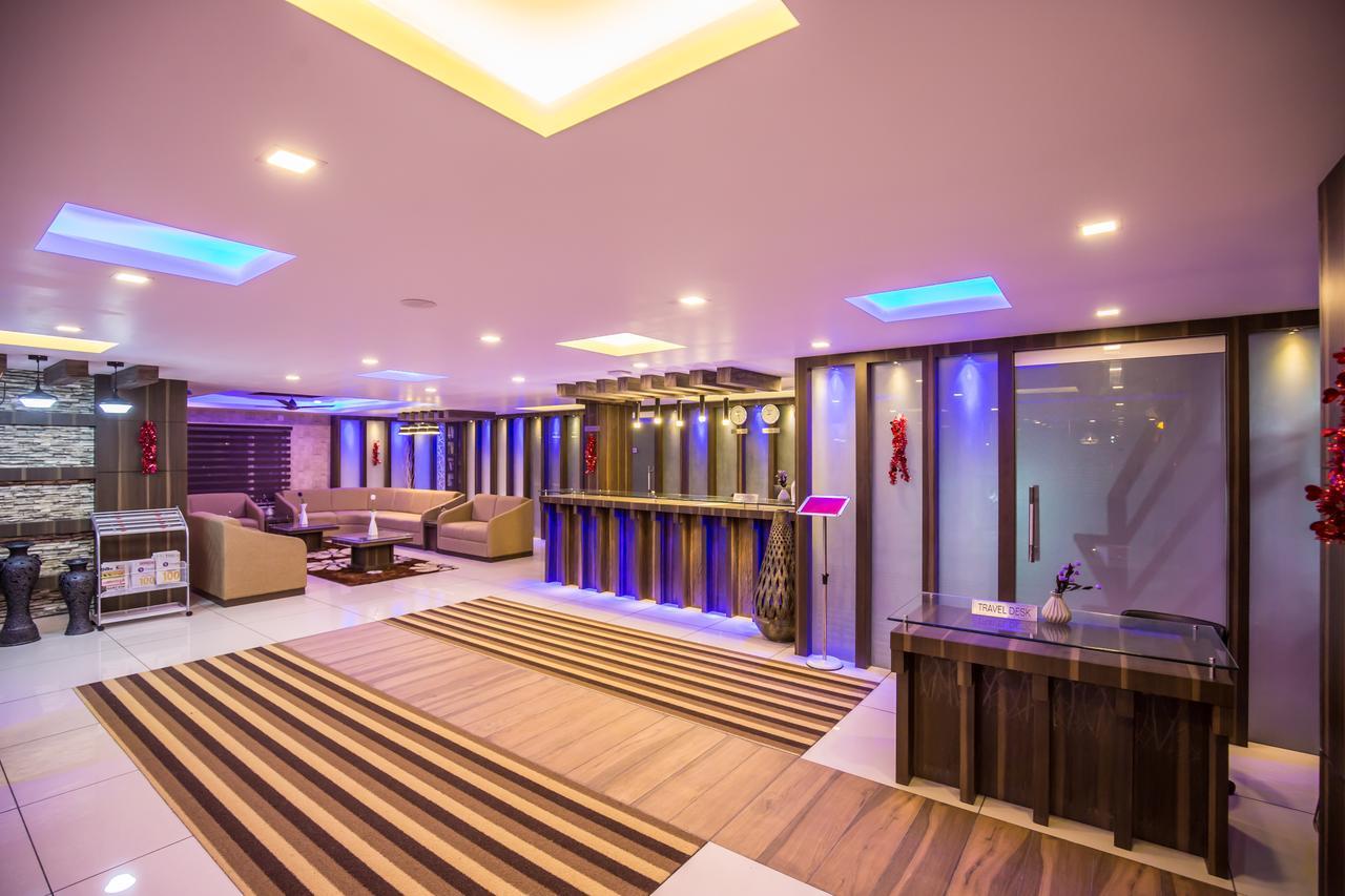 מלון Kochi South Gate Residency מראה חיצוני תמונה