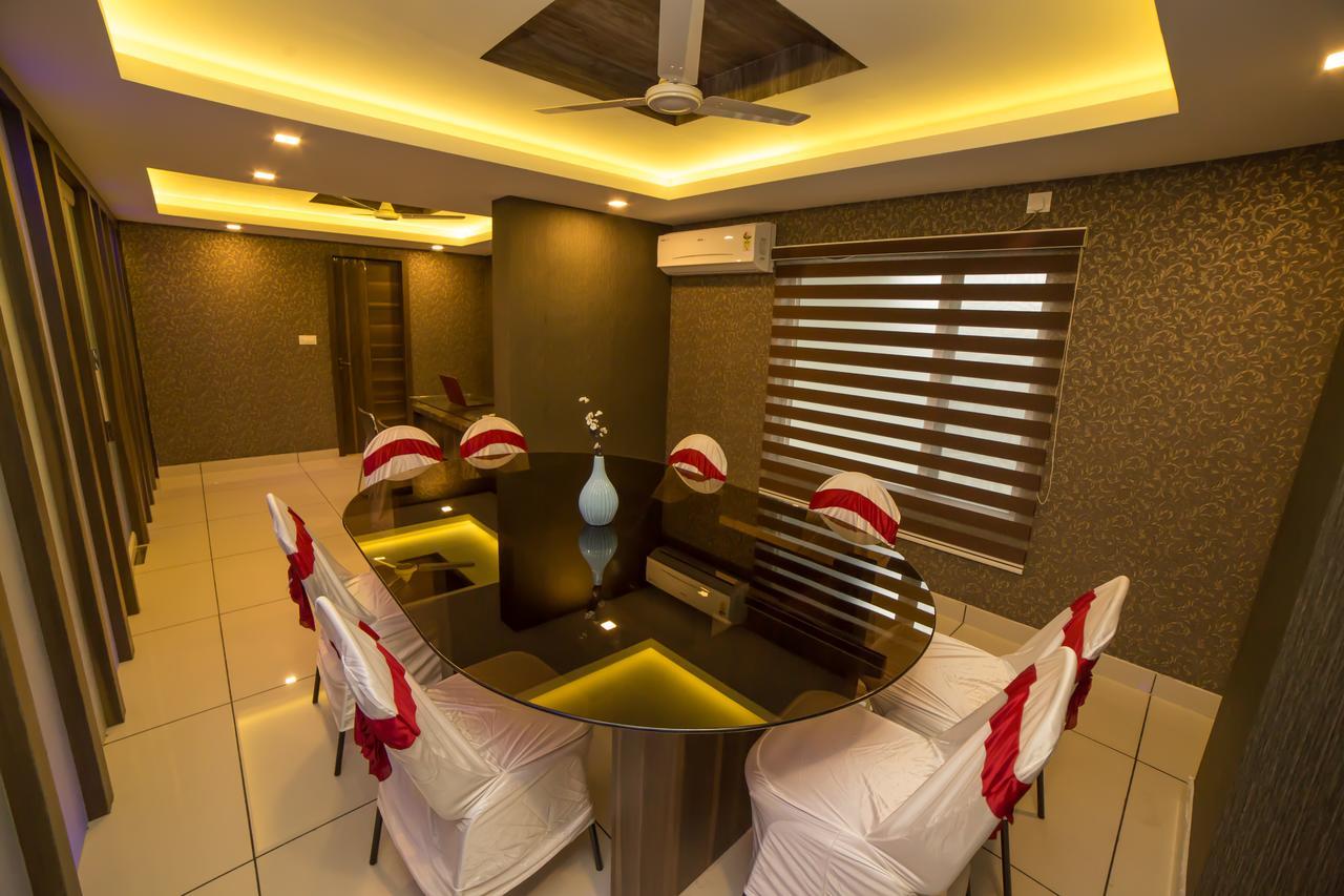 מלון Kochi South Gate Residency מראה חיצוני תמונה