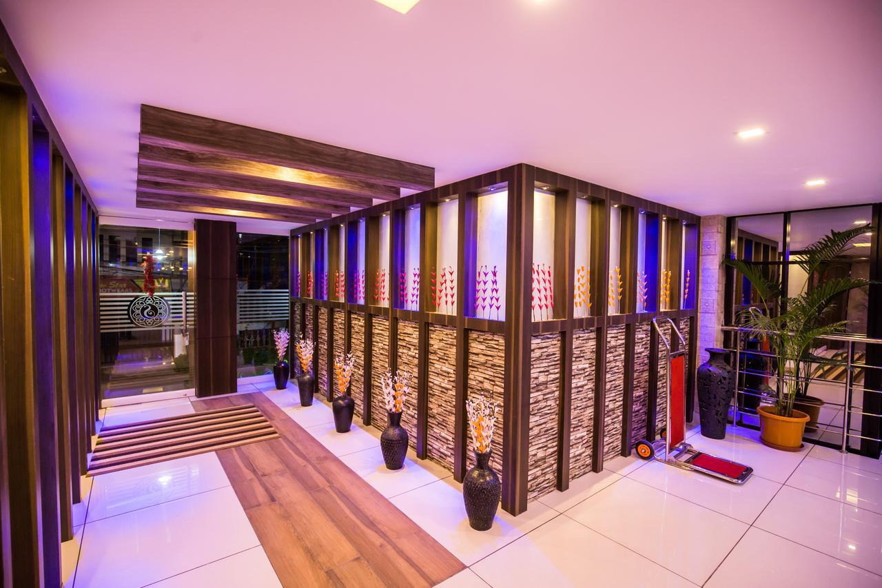 מלון Kochi South Gate Residency מראה חיצוני תמונה