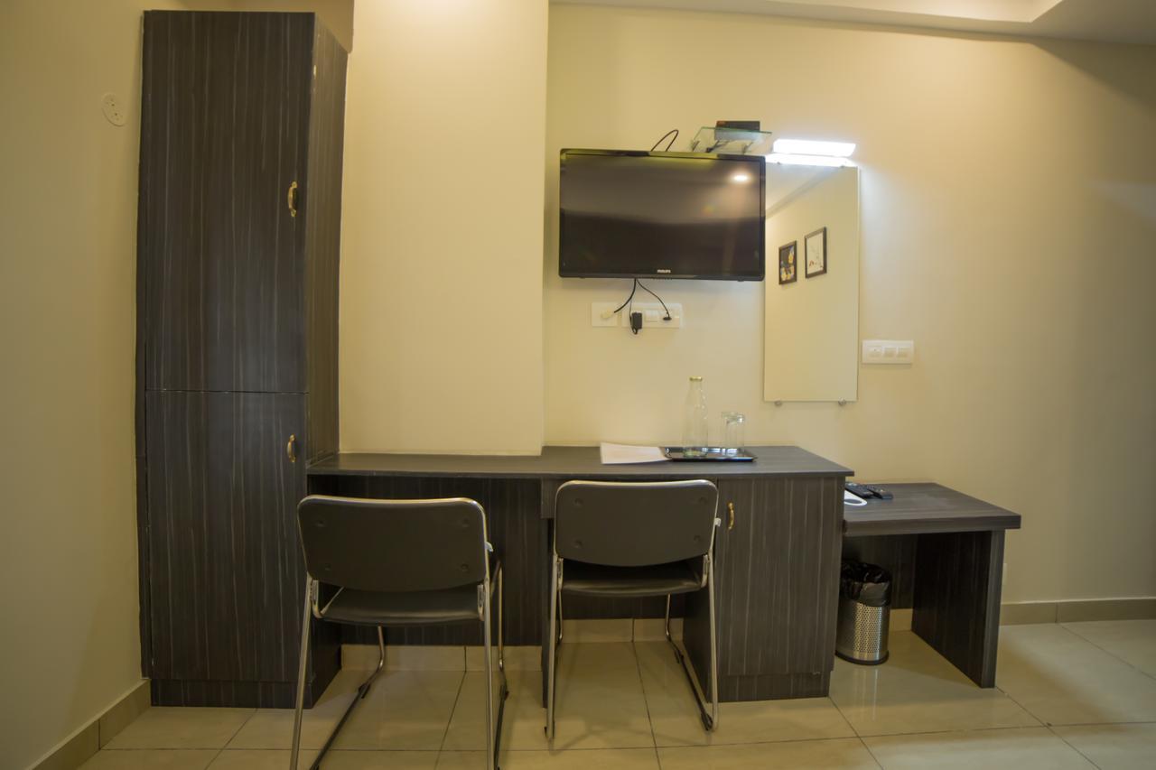 מלון Kochi South Gate Residency מראה חיצוני תמונה