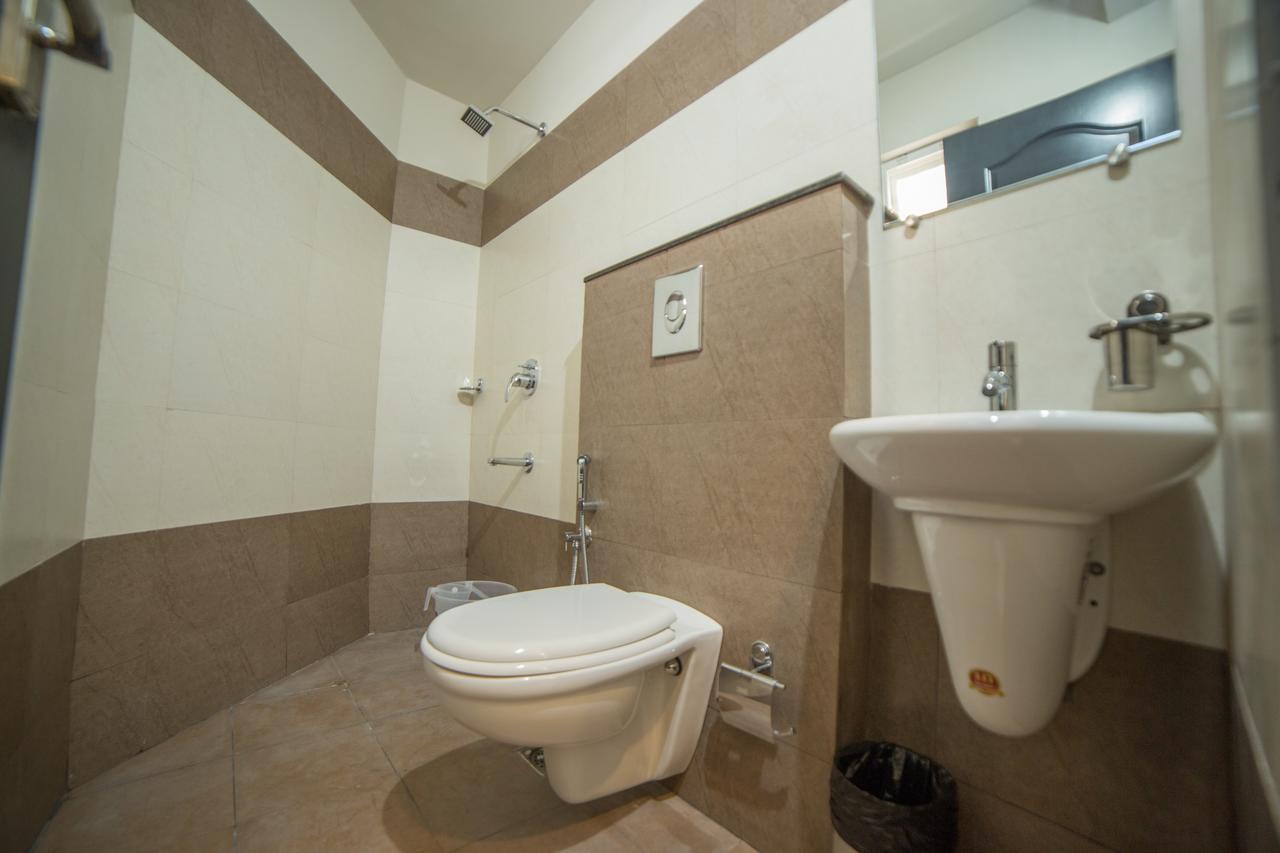 מלון Kochi South Gate Residency מראה חיצוני תמונה